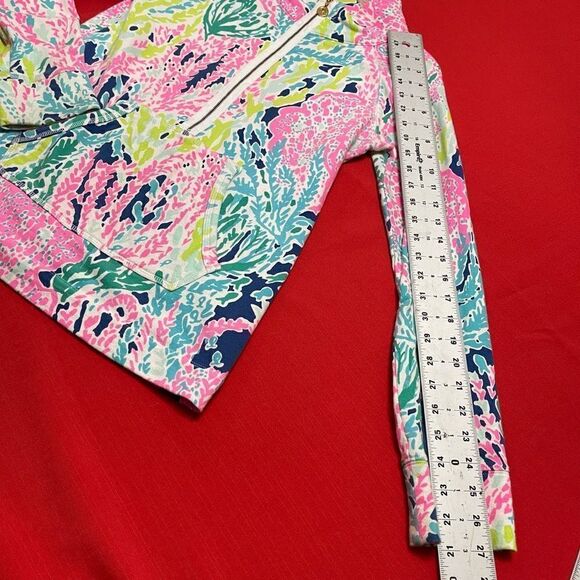 Lilly Pulitzer Let’s Cha Cha Popover Sweatshirt Size Small - Picture 4 of 9